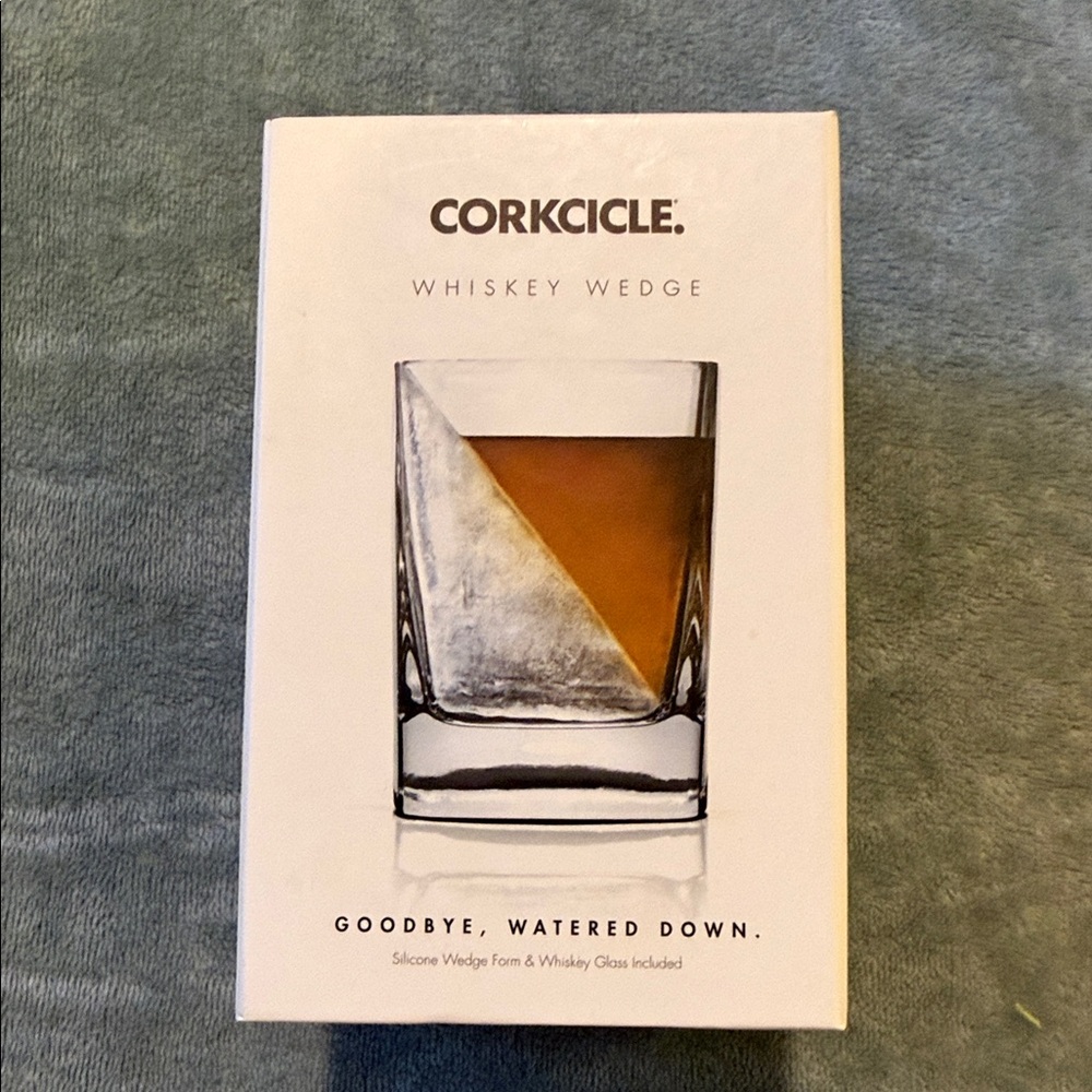 Corkcicle Whiskey Wedge - White and Amber Artwork